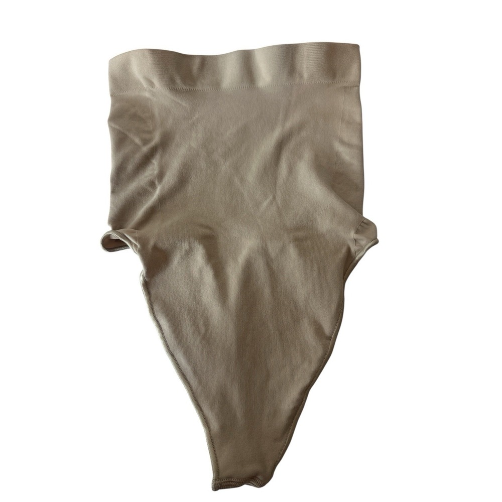 SKIMS Core Control Thong Women's Small Clay NWOT